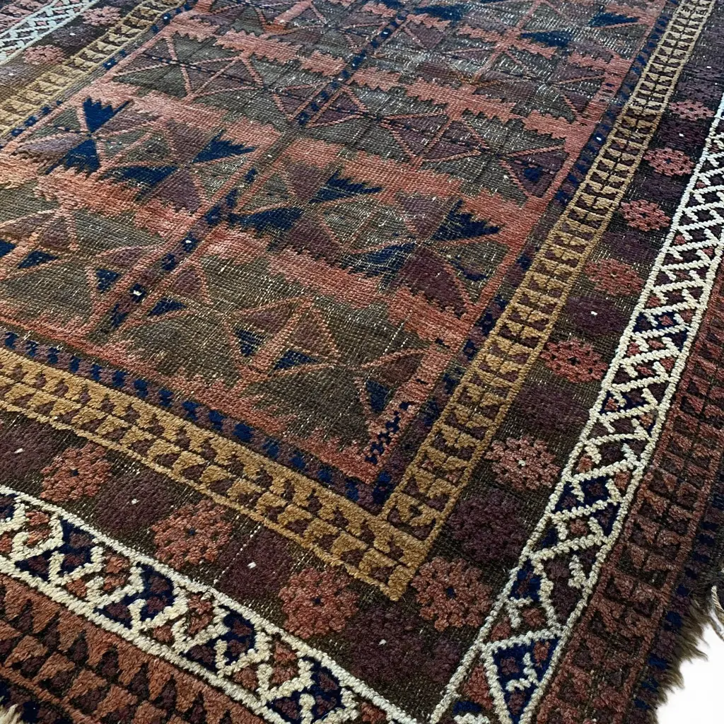 A Baluch wool/camel rug, Image 1++